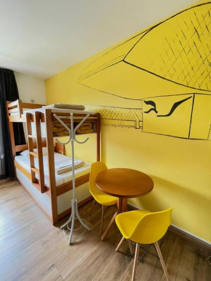 Хостел Jardim Botanico House Курітіба Екстер'єр фото